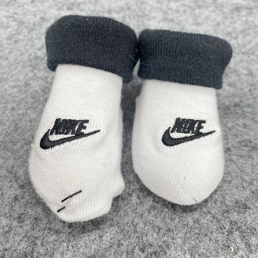 Nike Crib Booties Socks 0-6 Mo Infant Baby Boy Black White Knit Slip On Logo